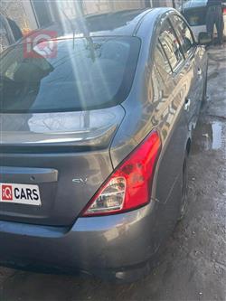 نيسان فيرسا